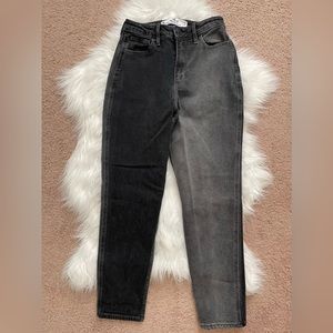 HOLLISTER Curvy Highrise Mom Jean Size 0 Regular